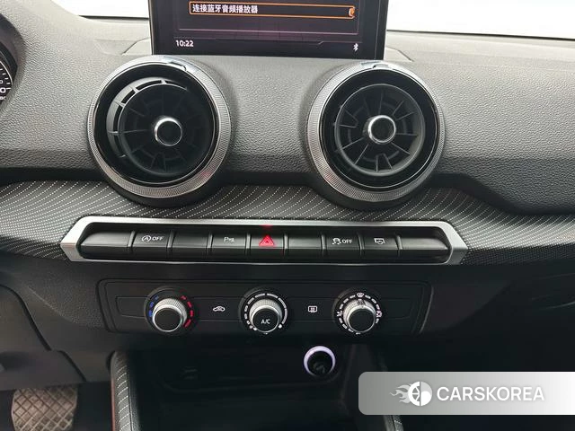 Audi Q2L id 4276672 из Китая 10