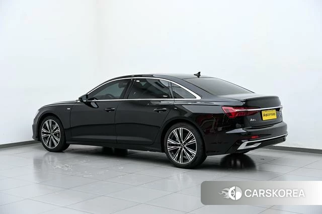 Audi A6L id 4359034 из Китая 10