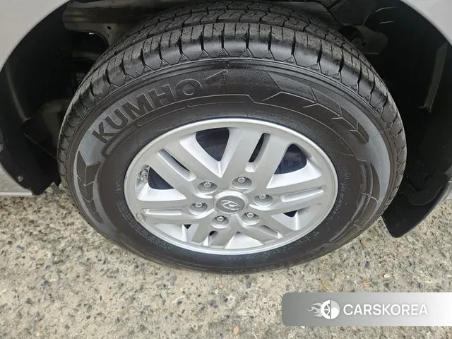 Hyundai The New Grand Starex id 3723483 из Кореи 10