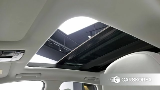 Hyundai Grandeur Hybrid (GN7) id 3897296 из Кореи 10