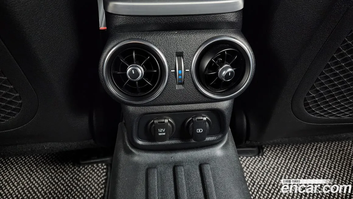 Kia Stinger id 2061355 из Кореи 10