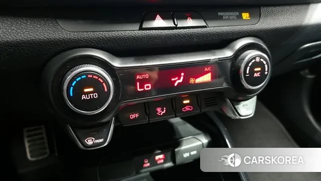 Kia Stonic id 3039595 из Кореи 10