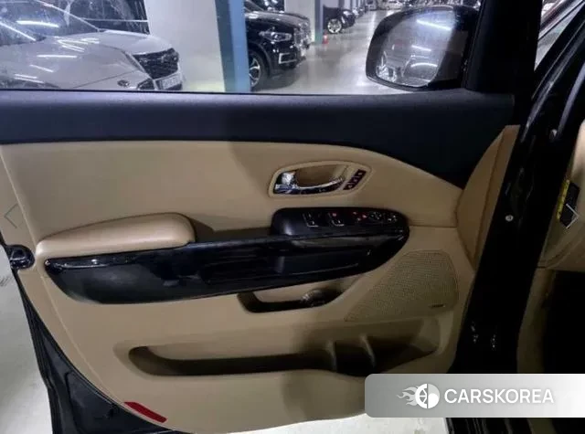 Kia The New Carnival id 3656446 из Кореи 10