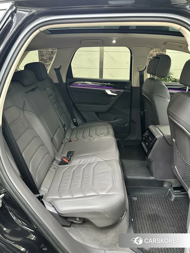 Volkswagen Touareg id 4213387 из Китая 10
