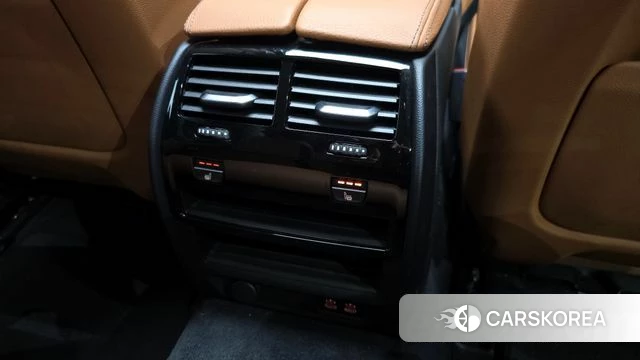 BMW 5 Series (G30) id 3833639 из Кореи 10