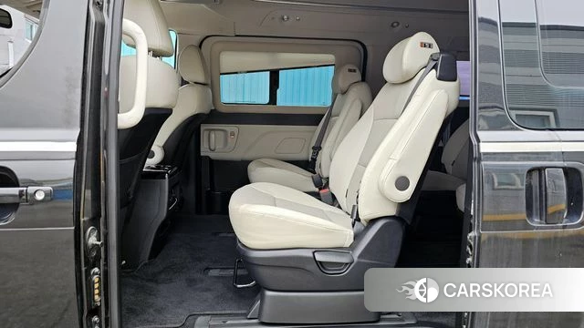 Hyundai The New Grand Starex id 3873596 из Кореи 10