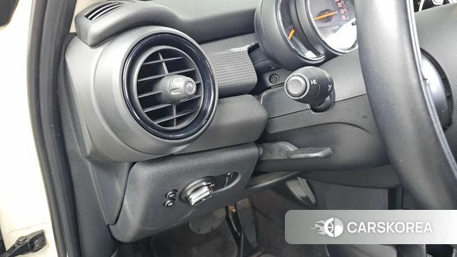 Mini Cooper id 4568765 из Кореи 10