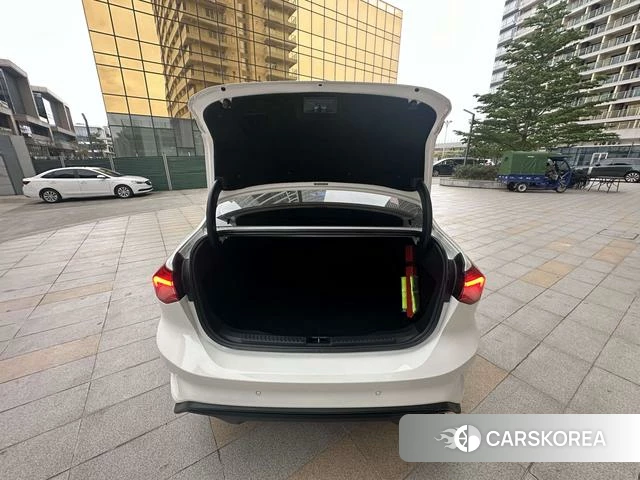 Ford Fox id 4221452 из Китая 10