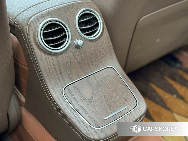 Mercedes-Benz E-class id 4259893 из Китая 10