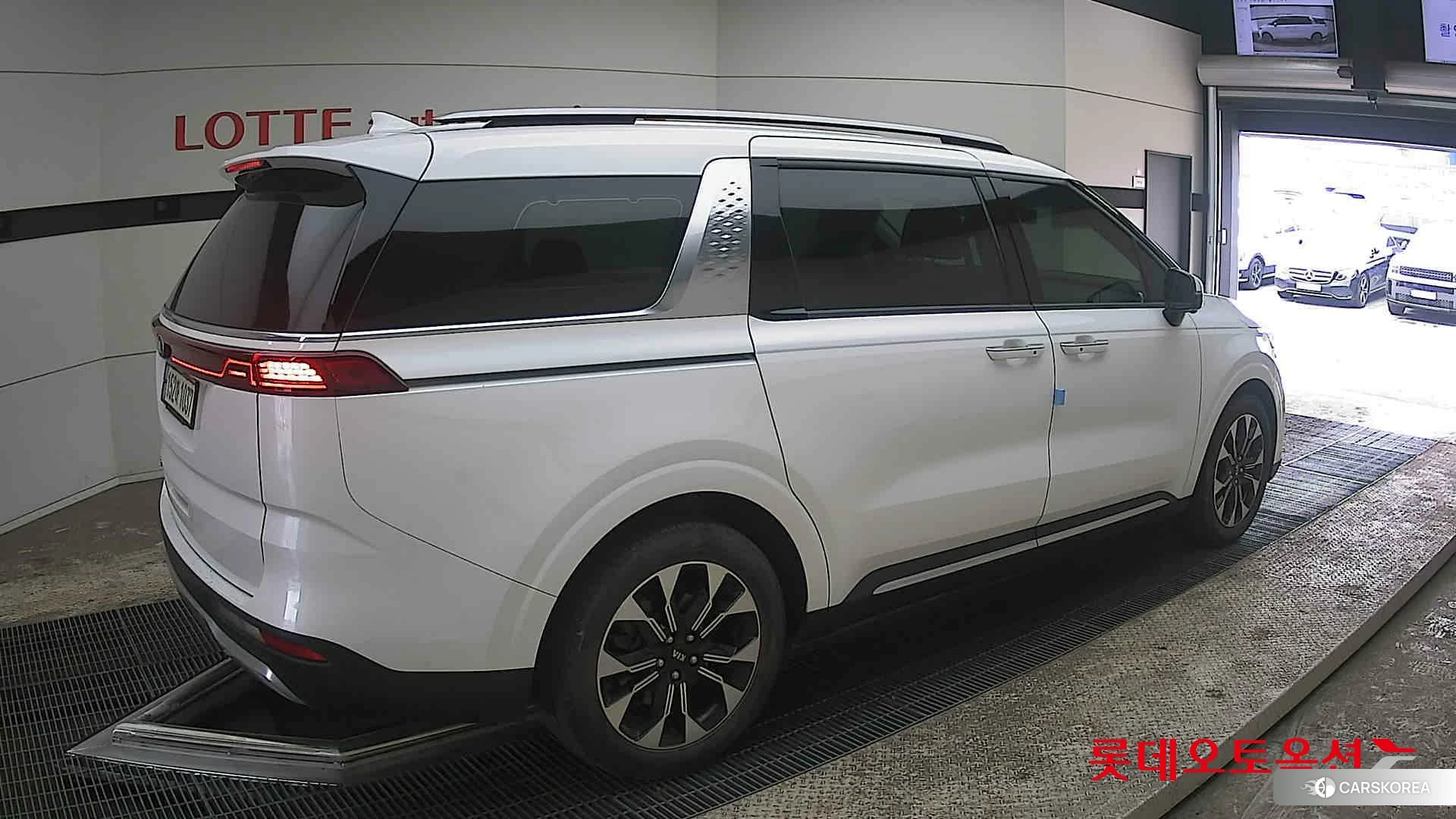 Kia Carnival id 3875736 из Кореи 10