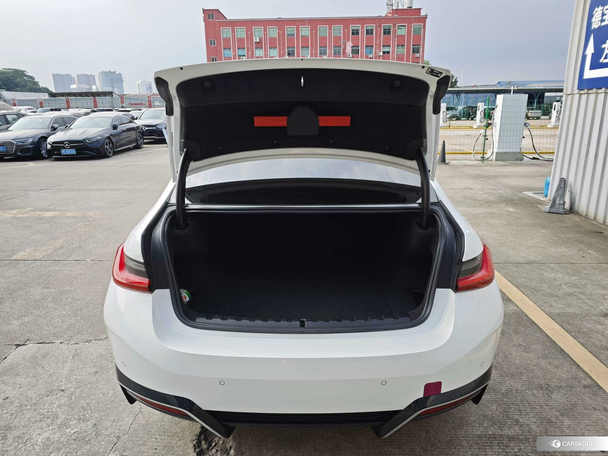 BMW i3 id 4419323 из Китая 10