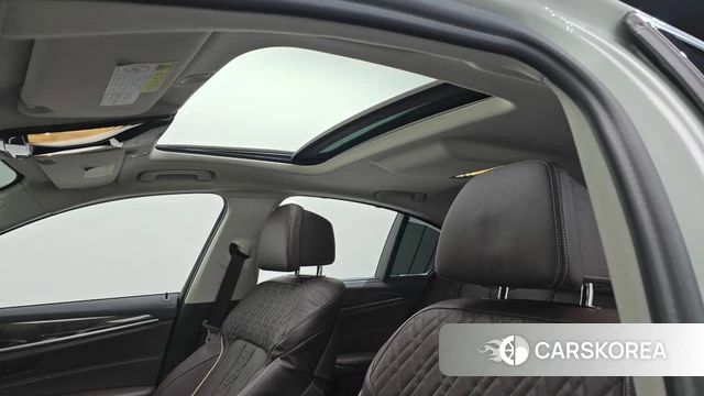 BMW 5 Series (G30) id 3917199 из Кореи 10