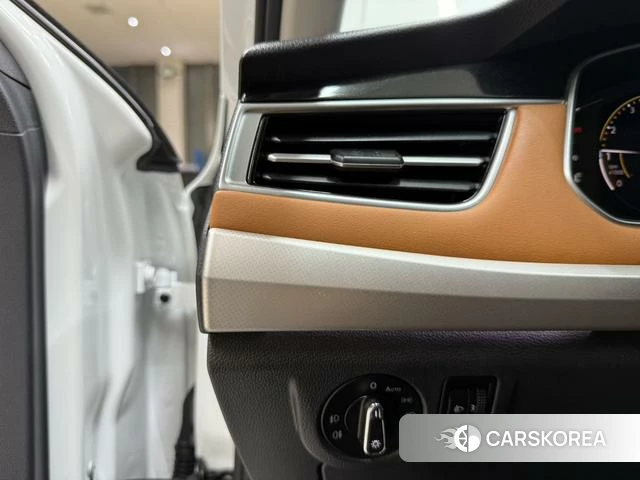 Volkswagen Bora id 4207738 из Китая 10
