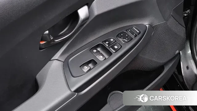 Hyundai Veloster (JS) id 3592335 из Кореи 10