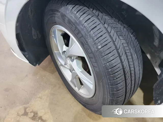 Hyundai Avante (CN7) id 3340516 из Кореи 10