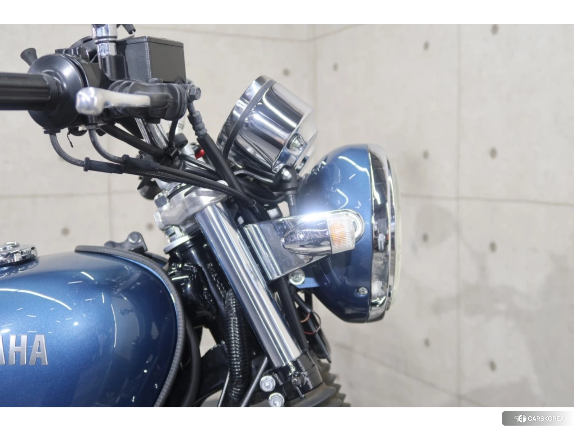 Yamaha SR 400 id 4183473 из Японии 10