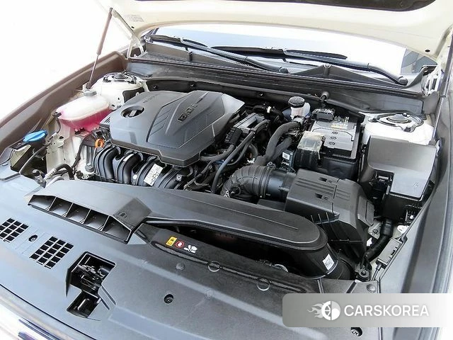 Hyundai Grandeur (GN7) id 3940605 из Кореи 10