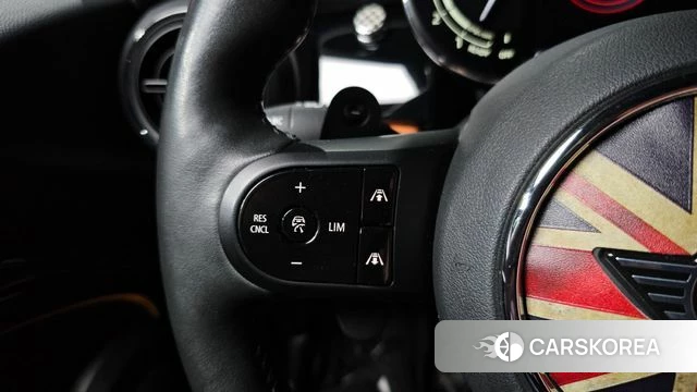 Mini Cooper S Convertible id 4707573 из Кореи 10