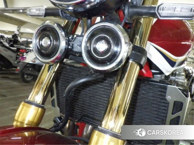 Honda CB1300SF SP id 4184671 из Японии 10