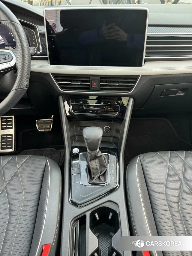 Volkswagen Tiguan L id 4275796 из Китая 10