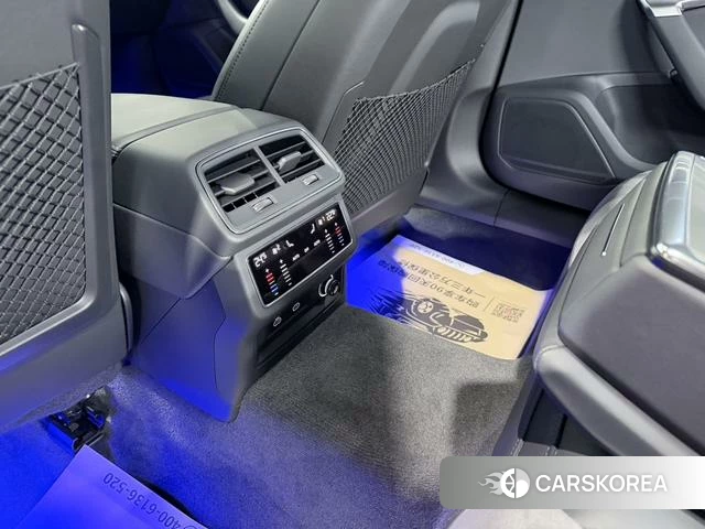 Audi A6L id 4259274 из Китая 10