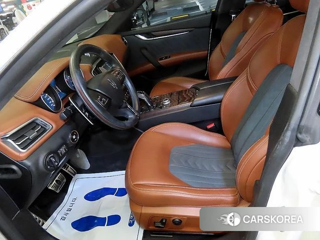 Maserati Ghibli id 4794549 из Кореи 10