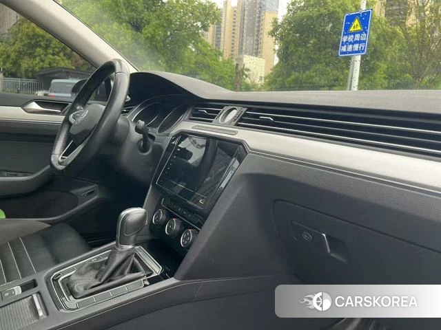Volkswagen Magotan id 4258638 из Китая 10