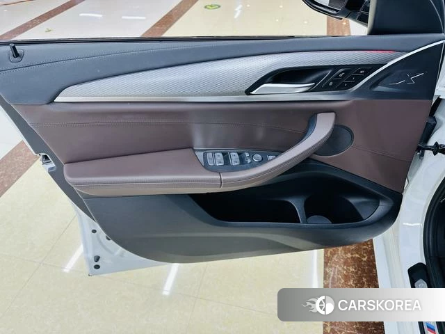 BMW X4 id 4257236 из Китая 10