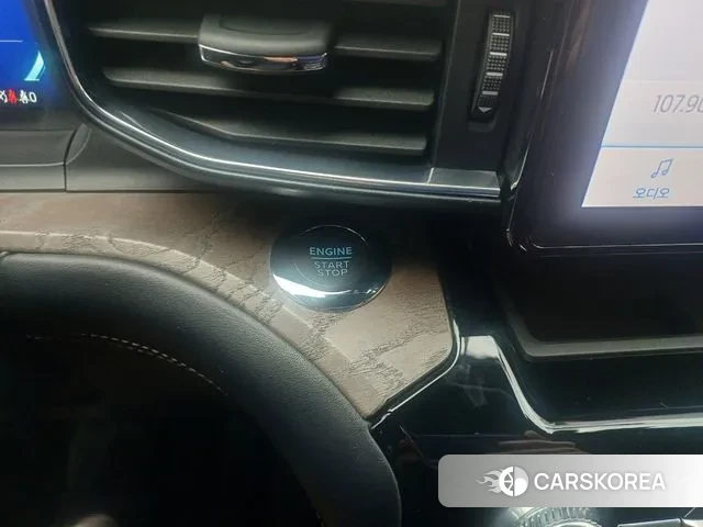 Ford Explorer 6th Generation id 3290018 из Кореи 10