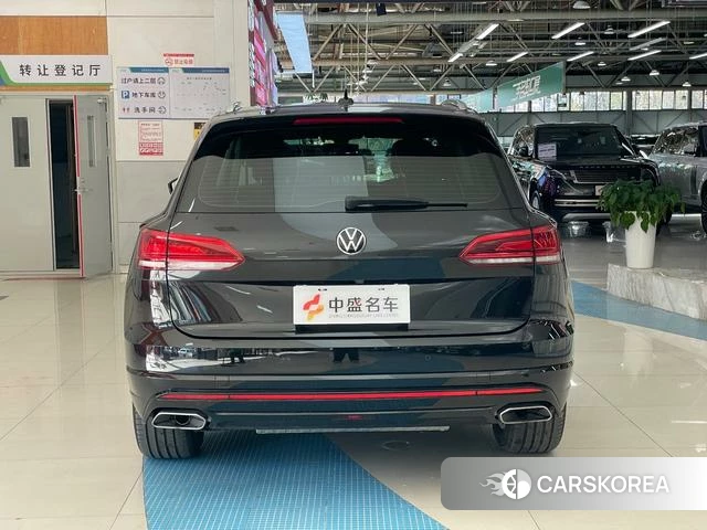 Volkswagen Touareg id 4300489 из Китая 10