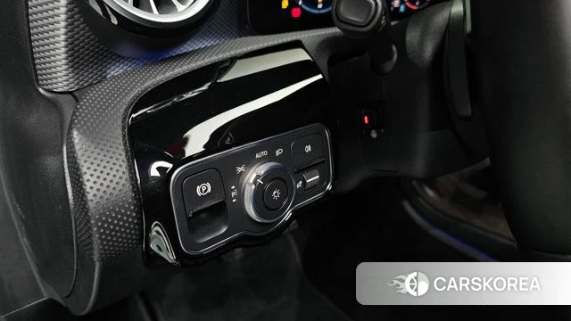 Mercedes-Benz A-Class W177 id 4338655 из Кореи 10