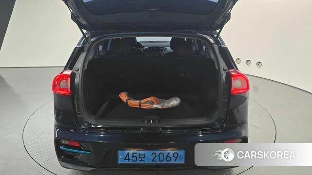 Kia Niro EV id 4769684 из Кореи 10