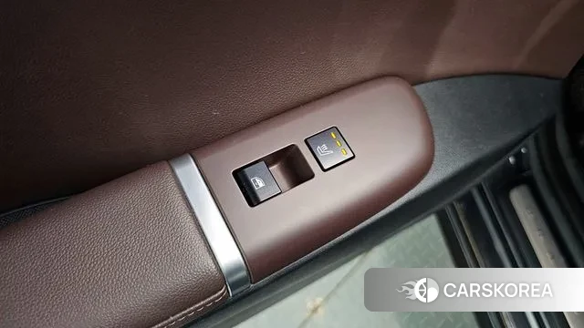 Hyundai Grandeur (GN7) id 3246963 из Кореи 10