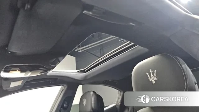 Maserati Ghibli id 3367728 из Кореи 10