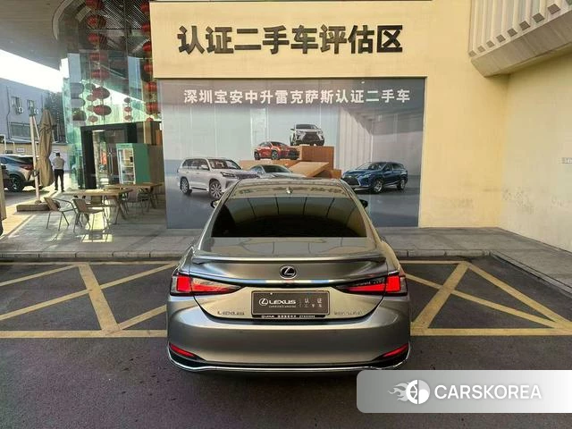 Lexus ES id 4277365 из Китая 10