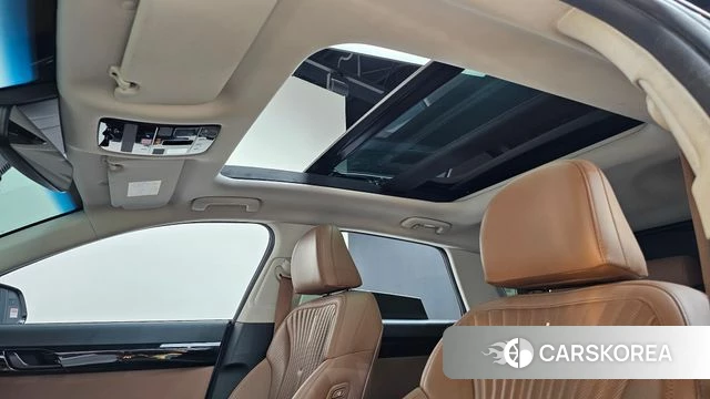 Hyundai Grandeur Hybrid (GN7) id 4928934 из Кореи 10