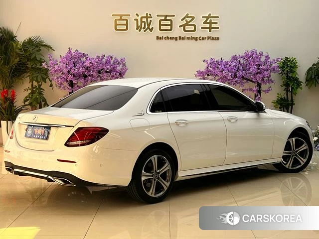 Mercedes-Benz E-class id 4209554 из Китая 10