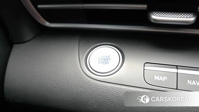 Hyundai Avante Hybrid (CN7) id 4609100 из Кореи 10