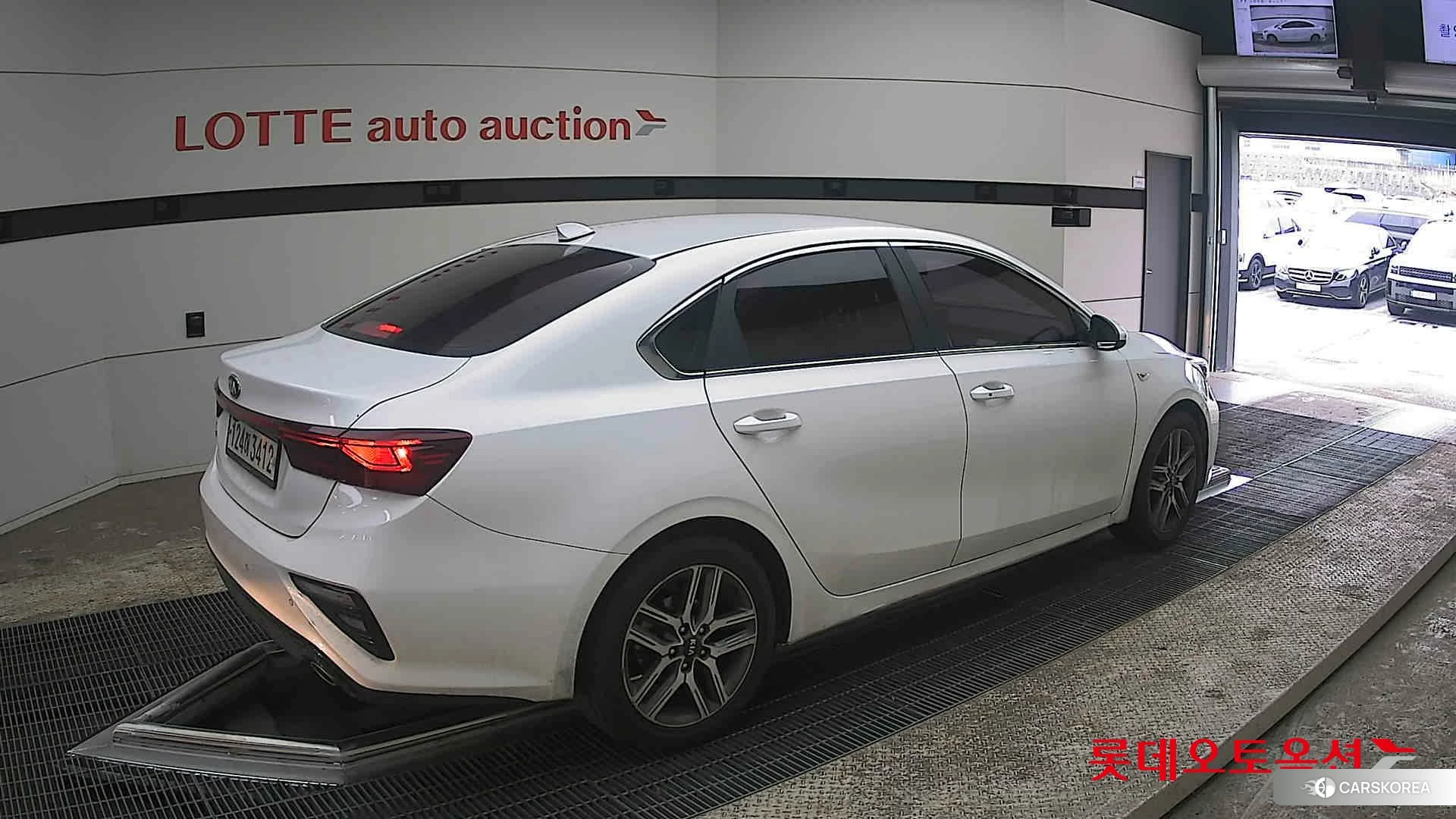 Kia K3 id 3875780 из Кореи 10