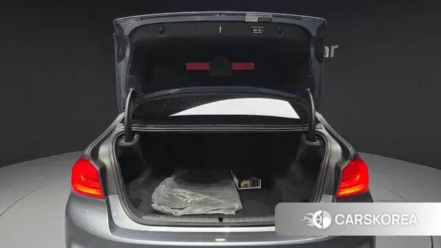 BMW 5 Series (G30) id 3772419 из Кореи 10