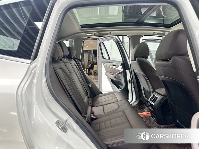 BMW X3 id 4275396 из Китая 10