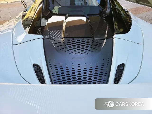 McLaren 765LT id 3257218 из Кореи 10