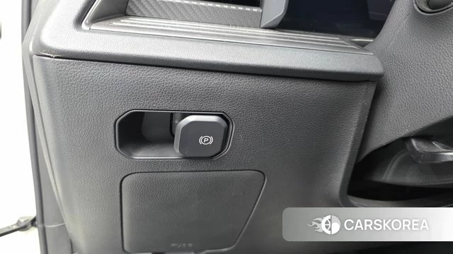Ssangyong Torres id 4337640 из Кореи 10