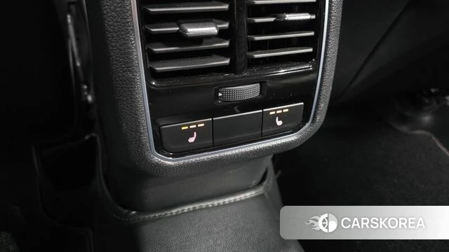 Volkswagen The New Passat id 4652176 из Кореи 10