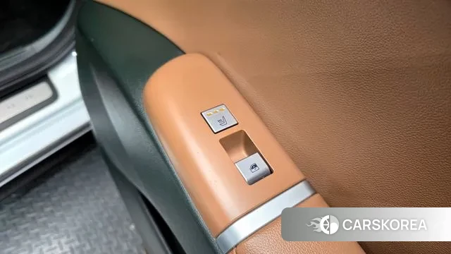 Hyundai Grandeur Hybrid (GN7) id 3467387 из Кореи 10