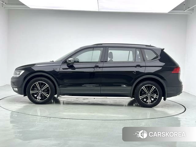 Volkswagen Tiguan L id 4273885 из Китая 10
