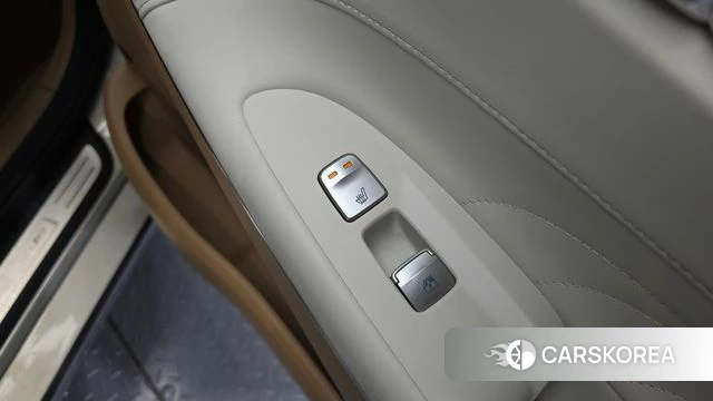 Hyundai The New Grandeur IG Hybrid id 4304424 из Кореи 10