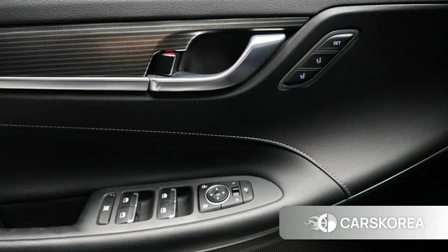 Hyundai Grandeur IG id 3828896 из Кореи 10