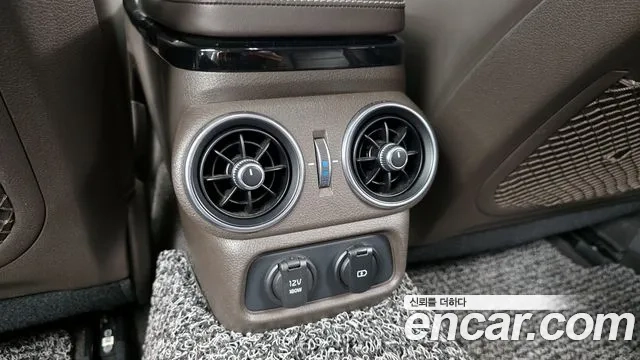 Kia Stinger id 2876696 из Кореи 10