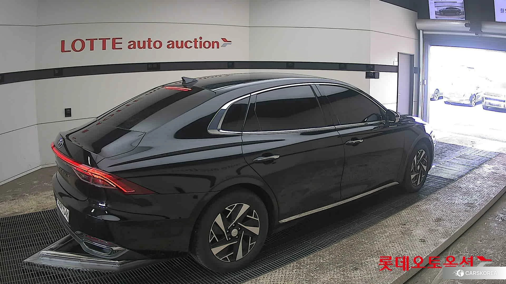 Hyundai Grandeur Hybrid id 3869360 из Кореи 10